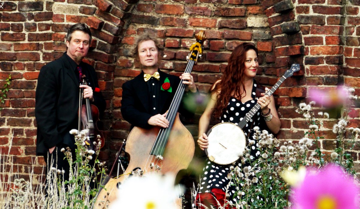 Tonight we’re hosting the #Blue #Grassmarket Festival ft. the beautiful sound of <a href="/Cera_Impala/">Cera Impala</a> &amp; The New Prohibition bluegrassmarketfestival.com