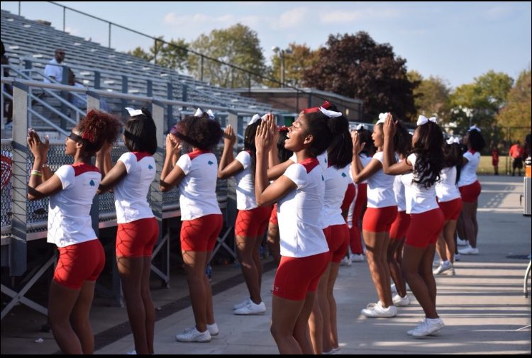 KenwoodCheerleaders tweet media