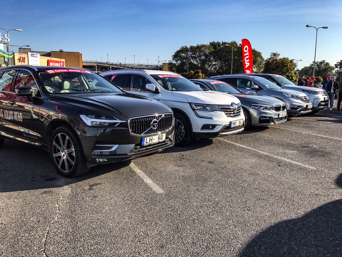 iAutolv's tweet photo. Konkursa "Latvijas @gadaauto 2018" pretendenti pie @tcmols #gadaauto #iautolv #tcmols #mols https://t.co/9htpiZ9zQI
