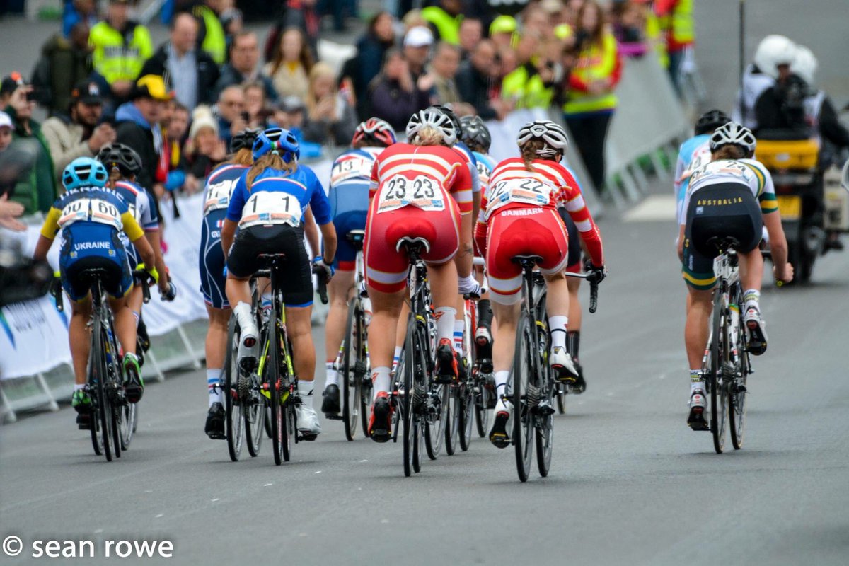 CarolineBohe's tweet photo. We were two Danish riders on the startline out of almost 100 - and in the end we both managed to be in the front group of only 12 riders!😏 https://t.co/fkAeM5ZRFd