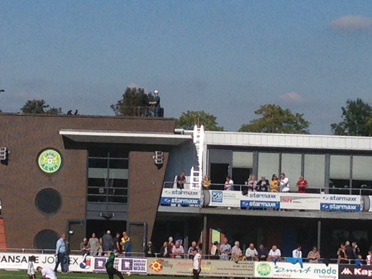 jordy_nijenhuis's tweet photo. Aan de bak! ASWH Quickboys.#ASWHtv aan de overkant @OmroepWestSport https://t.co/KHSuze5ruC