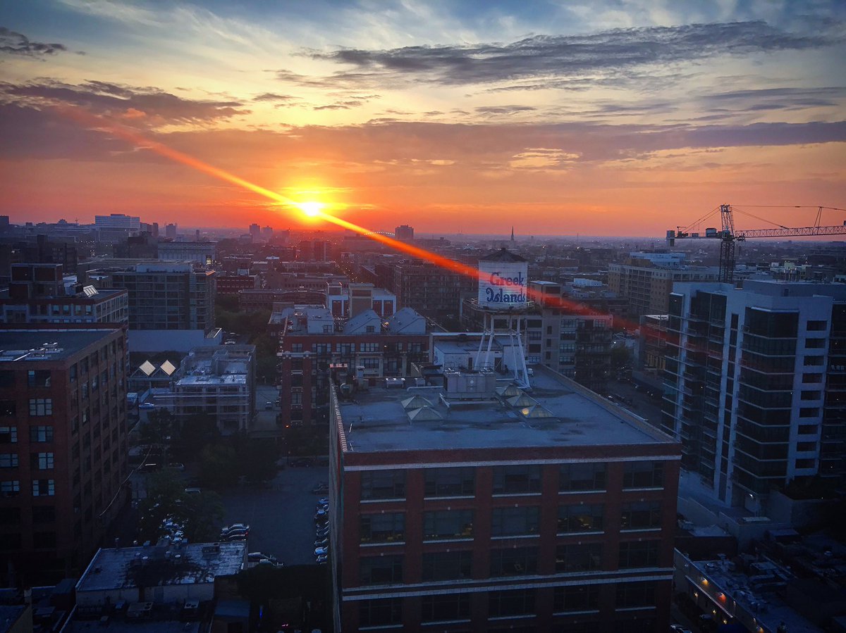 West Loop Sunsets... #Chicago #WestLoop #WestLoopBestLoop