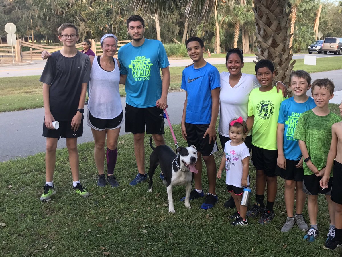SenoraKelso's tweet photo. Family 5k this morning! #clermontwaterfrontparkrun #spartanpride #runasone #workasateam #finishasafamily @ermsspartans https://t.co/RtTl3qjeza