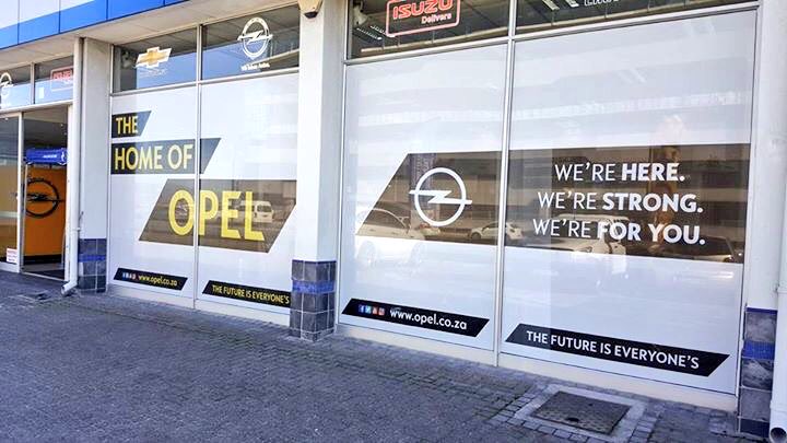 sboshmafu's tweet photo. Aaah @WilliamsHuntCPT has transformed into @OpelSA Home! Looking good 👌🏽🚗 https://t.co/KzEpB6jilt