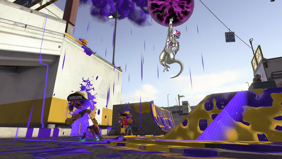 SplaToomlp's tweet image. こいつは「ヌリーザ」。ハイカラスクエアの帝王で、指先からハイパープレッサーを発射したりデスボールでステージを破壊する凶悪な奴だ。ちなみに腕前はS+53万らしい。