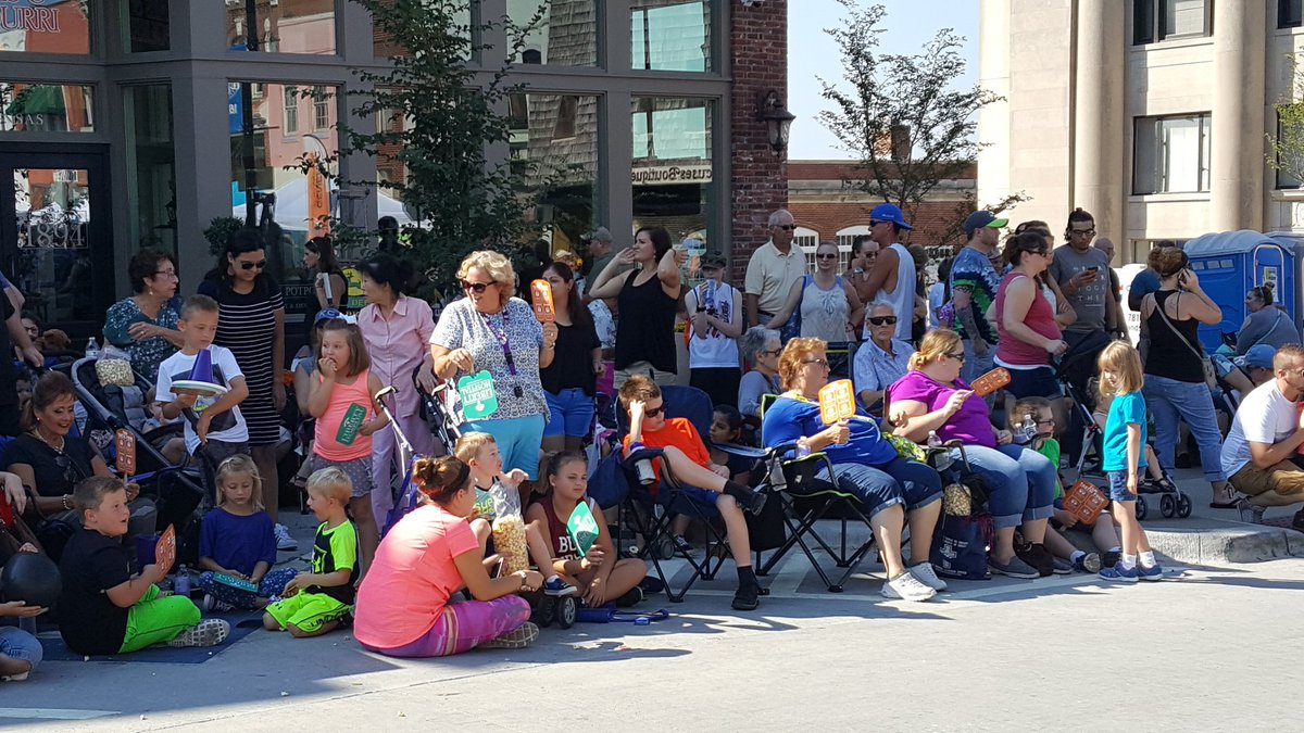 SocialNorterre's tweet photo. Nice crowd watchers from #norterre booth 55! #libertyfallfest https://t.co/m6dQzCWaIy