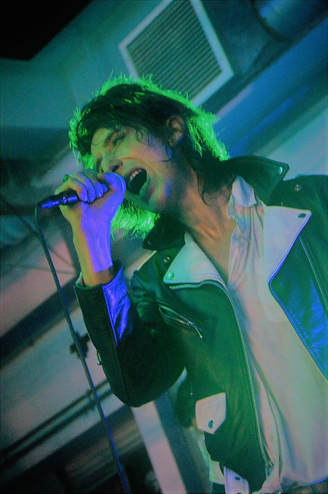 MusicTrespass's tweet photo. #horrorsofficial - Live @RoughTrade #London album launch by @DanDevour 

https://t.co/tnOSPrFUPp … … …
@RoughTradeRecs #Indie #Alternative https://t.co/BAkWLrAuFJ