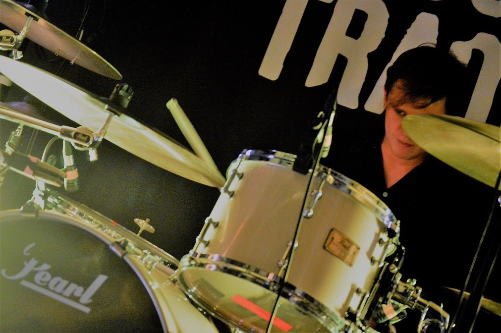 MusicTrespass's tweet photo. #horrorsofficial - Live @RoughTrade #London album launch by @DanDevour 

https://t.co/tnOSPrFUPp … … …
@RoughTradeRecs #Indie #Alternative https://t.co/56DygkTsoa