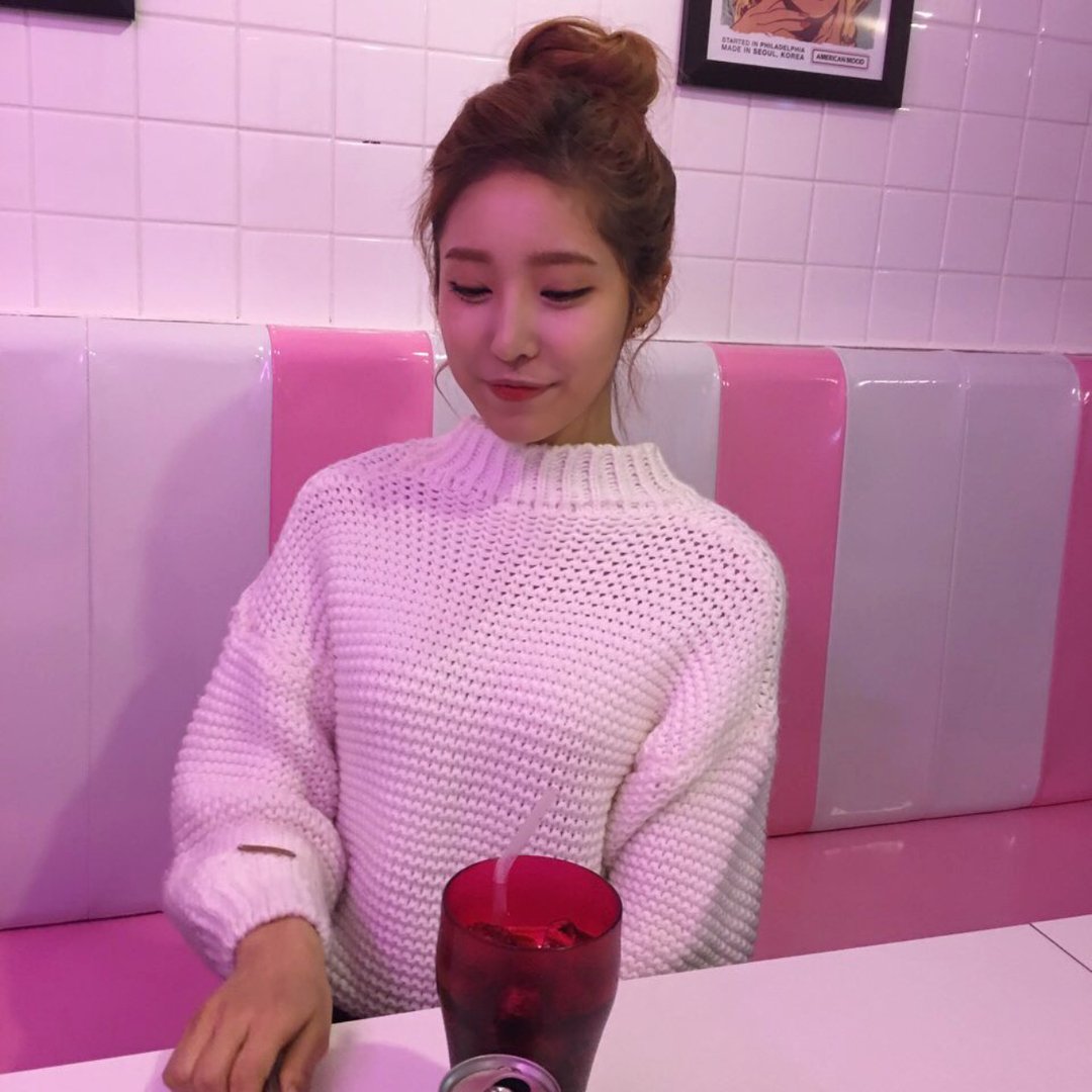 ohbliss_ph's tweet photo. OhBliss ChungLyn instagram update!
#오블리스 #OhBliss #청린 #ChungLyn https://t.co/jafxKp1hpz