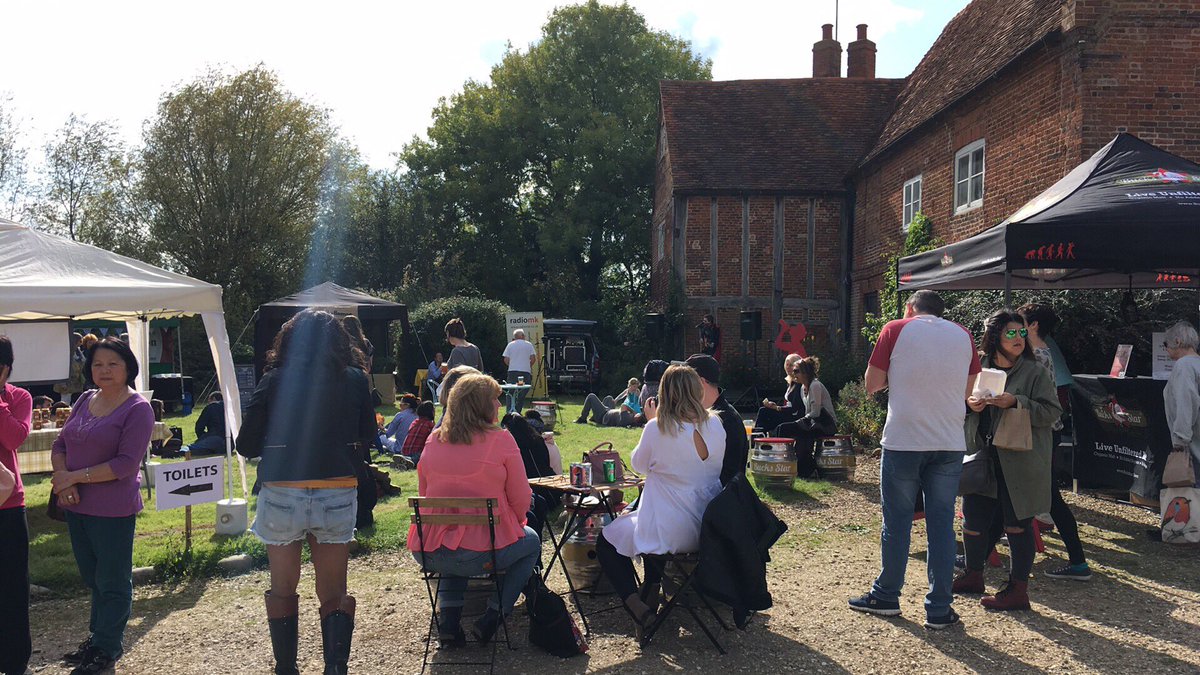 The sun is out and <a href="/BucksFestival/">BucksFest</a> is shinning! Great day out for the  whole #family, on until 6pm. 
#MK #festival # artisan