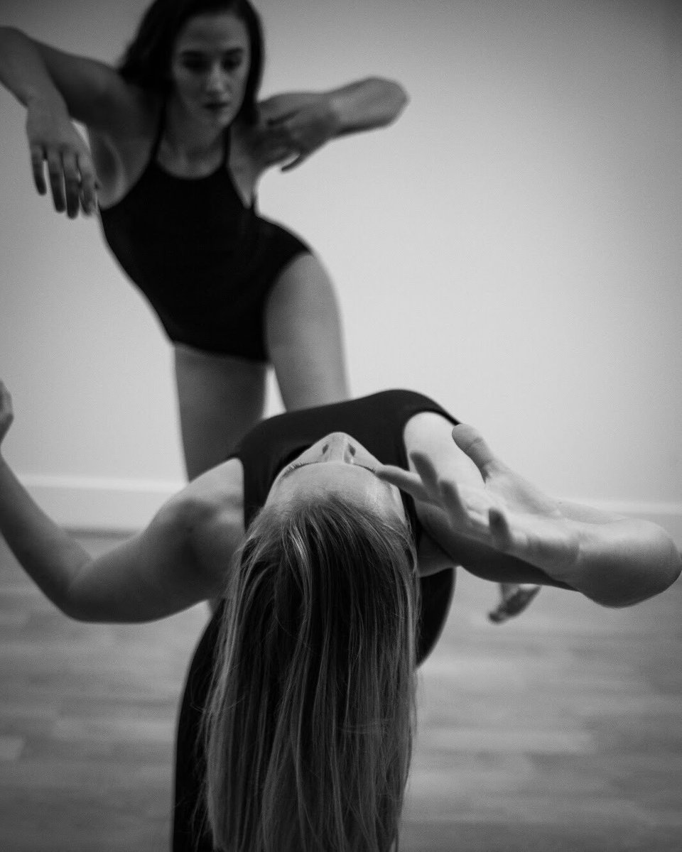jodierandolph's tweet photo. Company class tomorrow at 1:30pm! #pureexistencedance #annarbor #openclass https://t.co/fvElQDzaHL