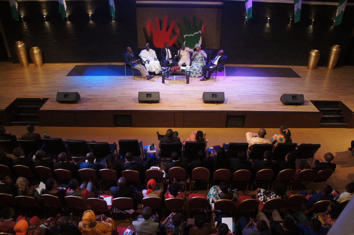 SummitAbuja's tweet photo. @NatConscienceng @senbintamasi @drandyosakwe @NGRSenate Cross-section of participants at the National Conscience Conference @NatConscienceng @drandyosakwe @senbintamasi @NGRSenate #TheLightFactor https://t.co/oveO4dTVUW