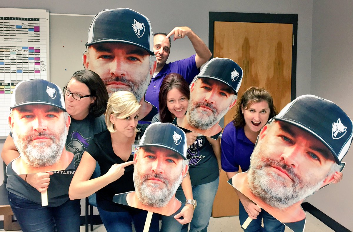 RoyalZetch's tweet photo. One more... Just for fun! 💜 #FridayNightLights #HeIsRoyal https://t.co/S2GrKJtF93