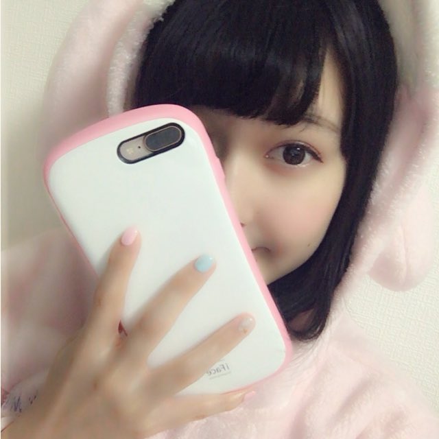 金久保 マユ ぼんぼん Na Twitteru Iphone8plusッッッ でかいッッッッッ ワイヤレス充電やってみたかったけど別売りだし ワイヤレス充電に対応してるかわいいiphoneケースないし 買わなかった