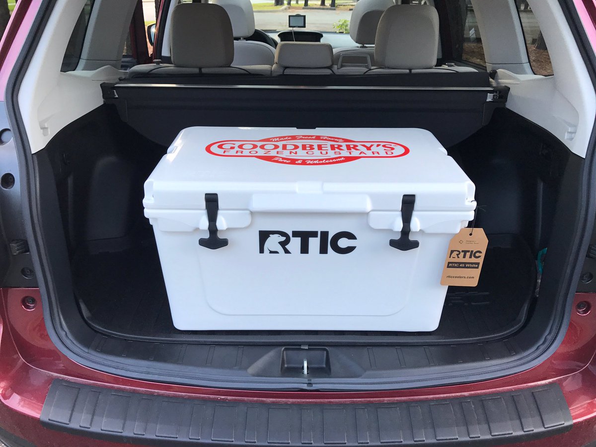 Saturday's are for tailgates! 🏈🙌

For you tailgaters, we're giving away another custom RTIC cooler! ❄️

Follow &amp; RT for your chance to win!