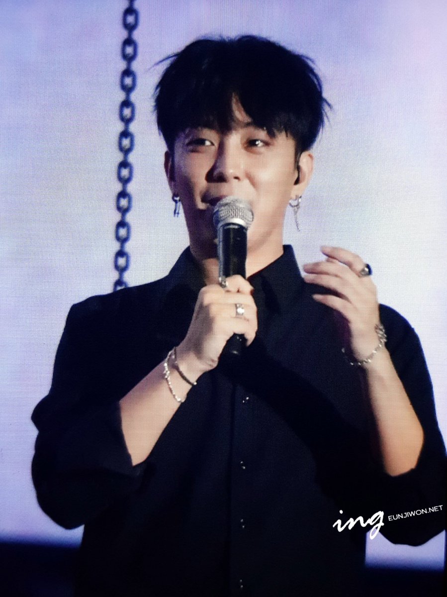 blahx3lol's tweet photo. 170923 젝스키스 20주년 콘서트 #은지원 프리뷰 2 https://t.co/BaesSMFifA