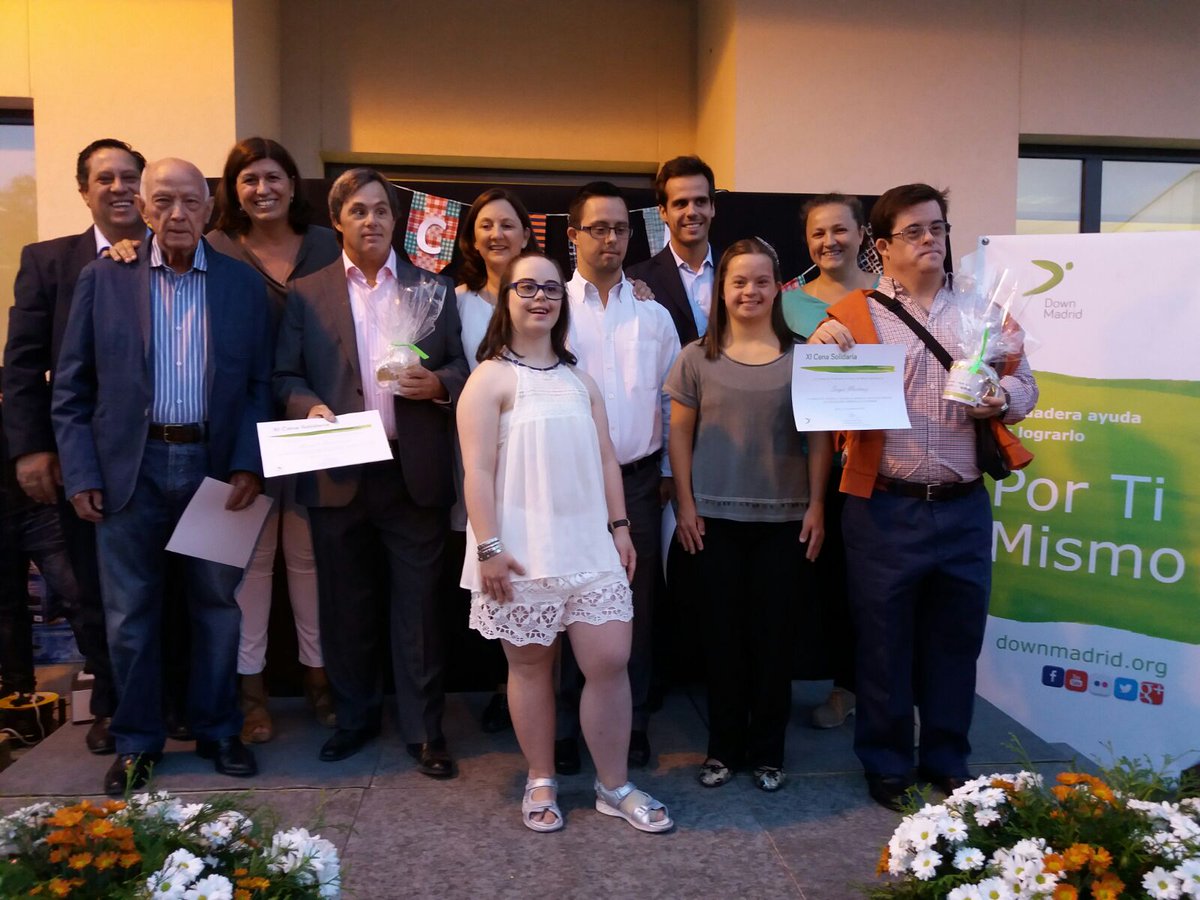 DownMadrid's tweet photo. Ayer recibimos los besos y abrazos de muchas personas que estuvieron en #cenasolidaria Gracias por transmitirnos esa energía tan positiva! https://t.co/K9zZVjWQ9i