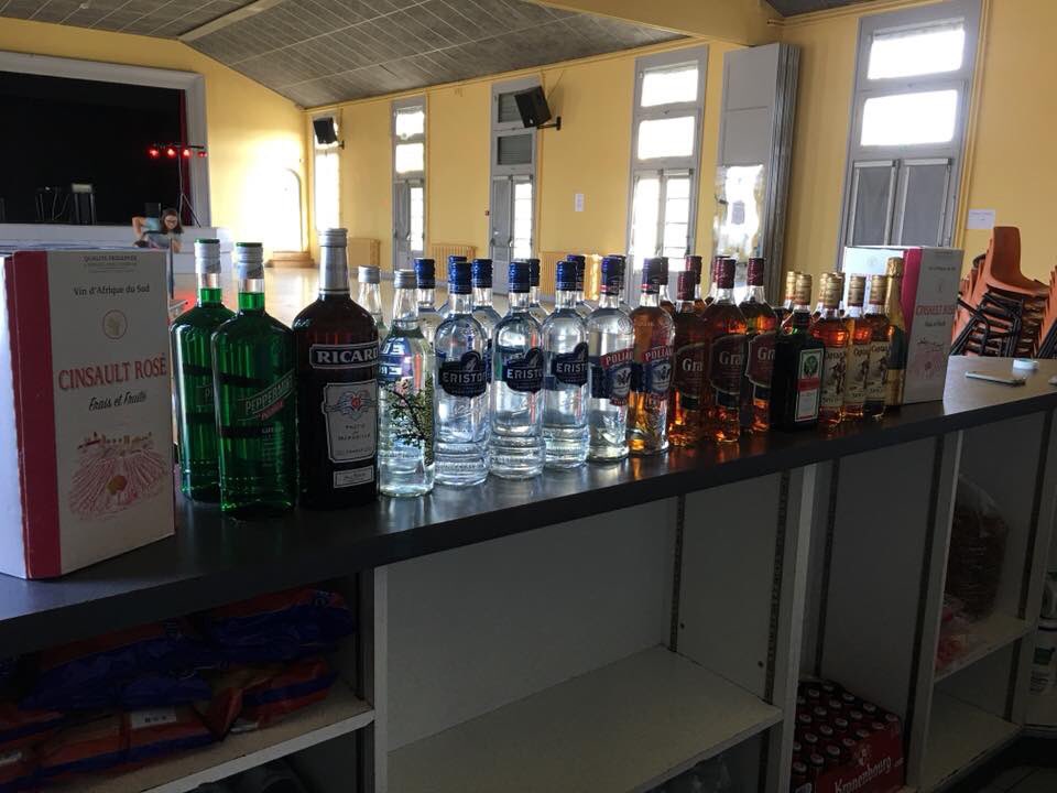 AEMMI41's tweet photo. Salle prête pour ce soir ✌️🎉 https://t.co/h5WbvOTCeI