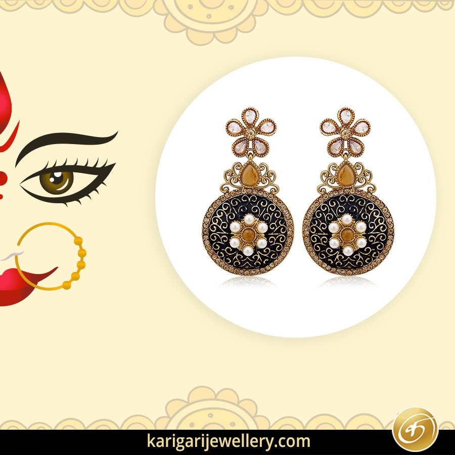 karigarijewel's tweet photo. Goddess #Chandraghanta is worshiped on the third day of Navratri.
 Go #Yellow Go #Gold
#iLoveKarigari #NavratriSpecial https://t.co/HCLgag2flZ