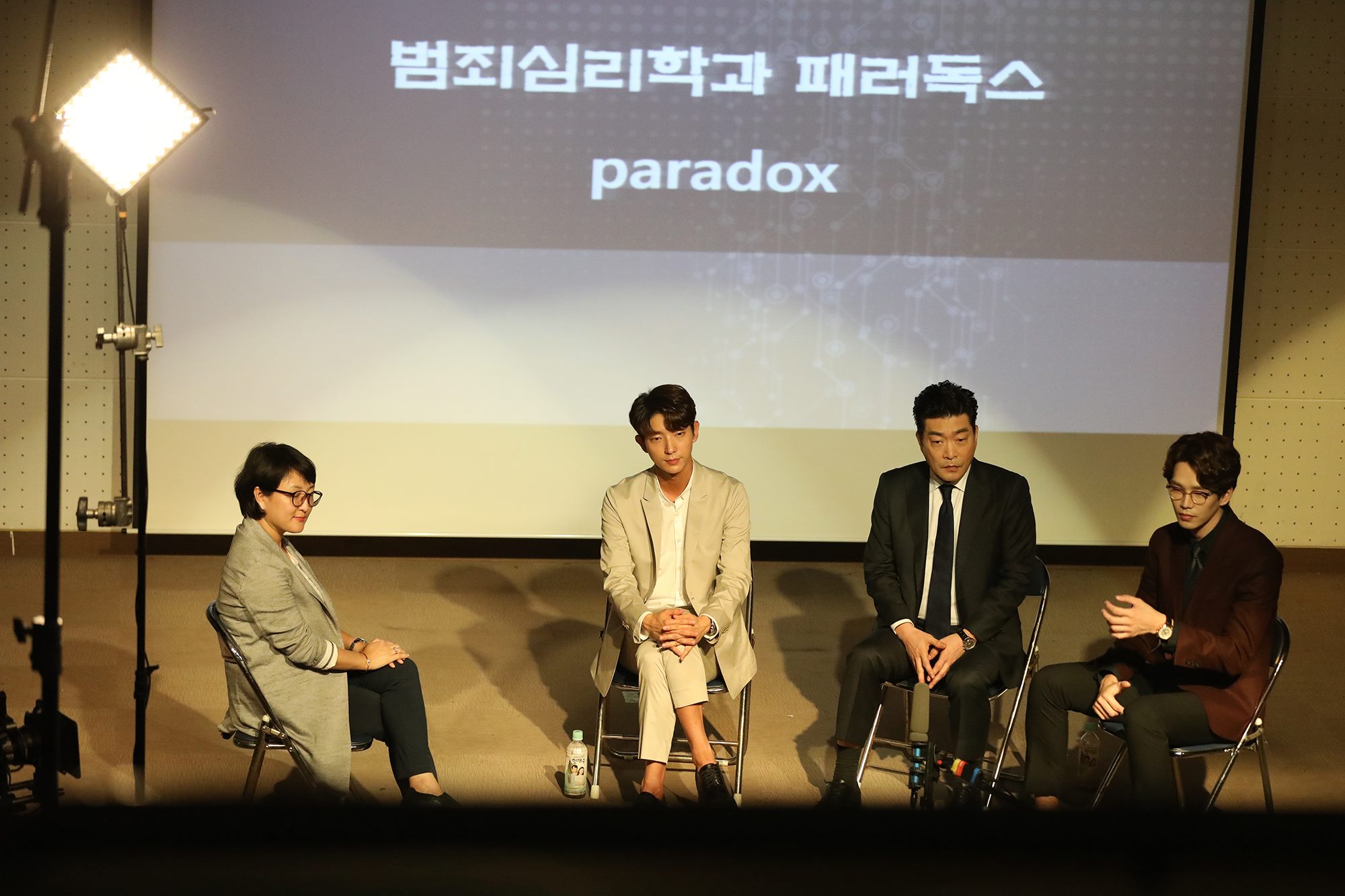 DKas9OGUIAEbXZZ.jpg:large