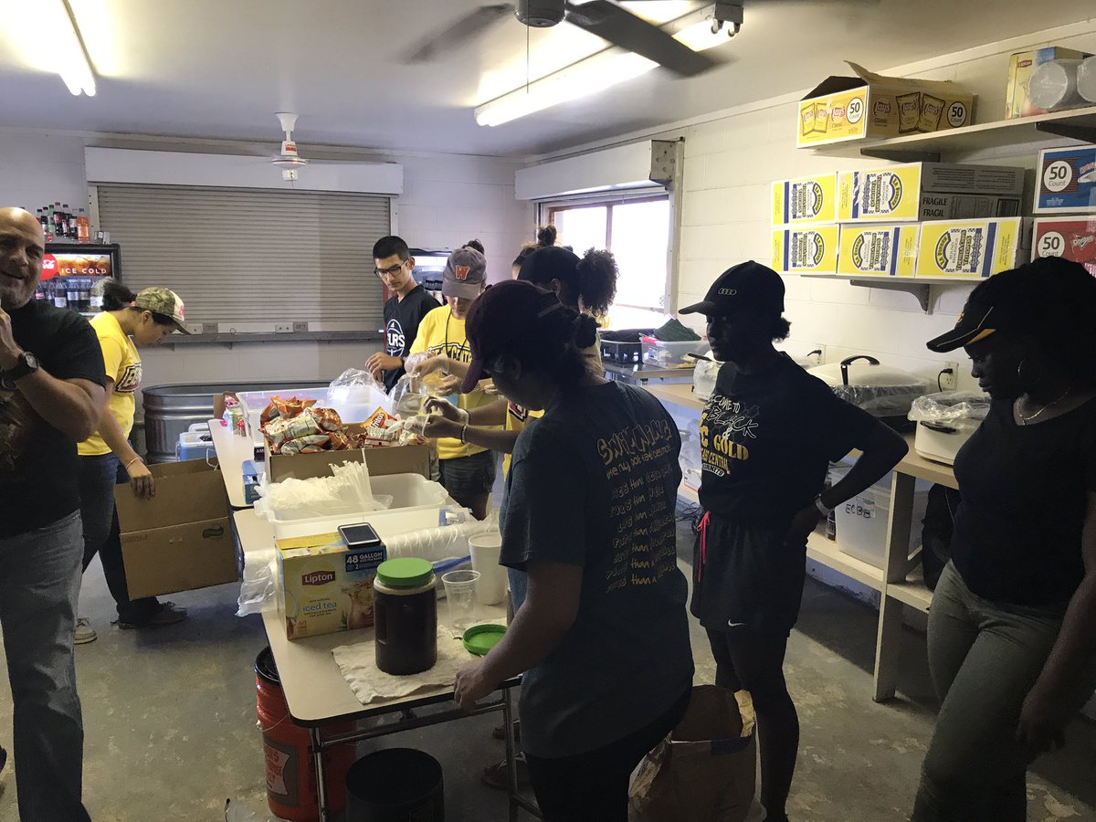 Junior Class tweet media