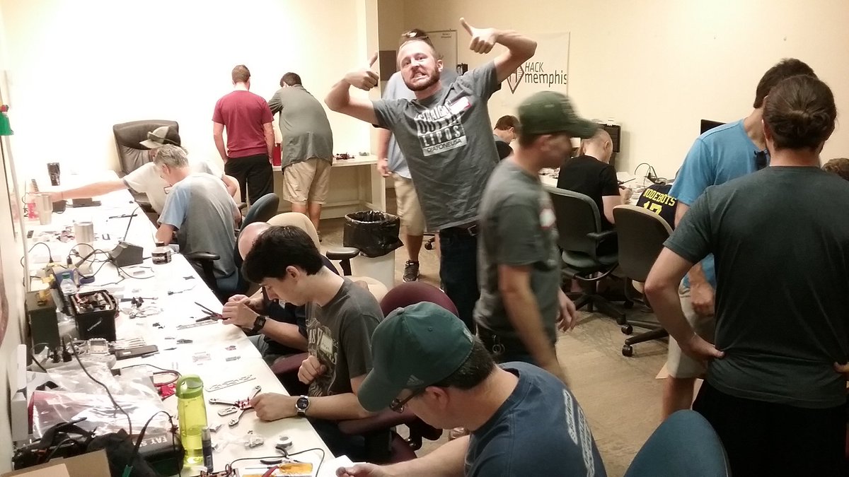 realstymie's tweet photo. Good times today with the #901FPV crew building some flying robots! #fpv #droneracing #BuildFlyCrashRepeat #SupportIndieFilm https://t.co/MiQ5Sb7FnF