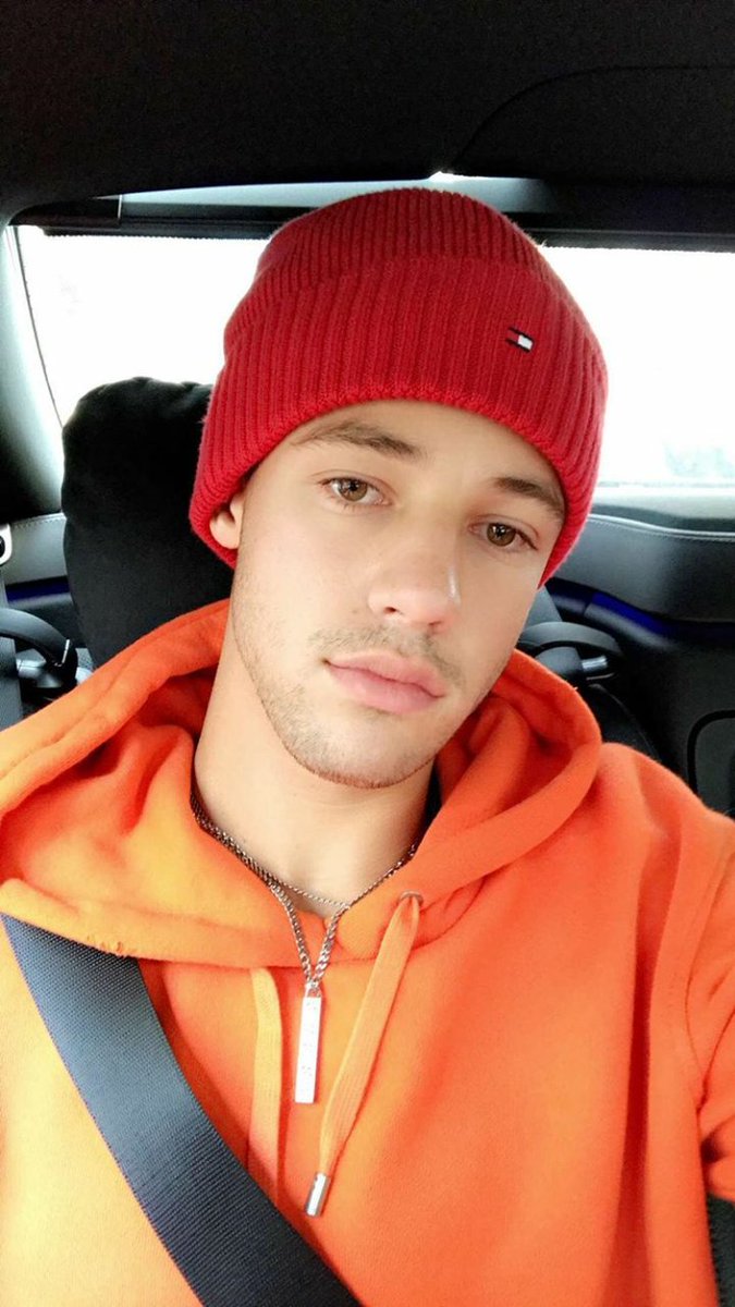 UpdatesDallasSp's tweet image. Cameron vía historia de Instagram (camerondallas)