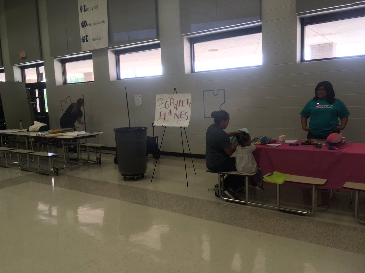 AliefScience's tweet image. Thanks to all the @girlstart volunteers &amp;amp; STEM crew for coming to @YgbInt #STEMExtravaganza