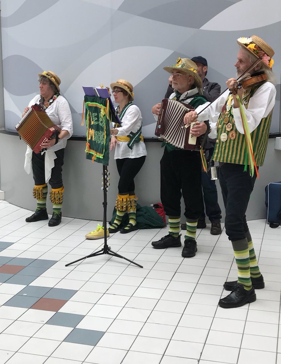 Check out the Morris Dancers in the centre today. They’re fabulous 💃🏼🕺🏼<a href="/2017Hull/">Hull City of Culture</a> #Hull2017