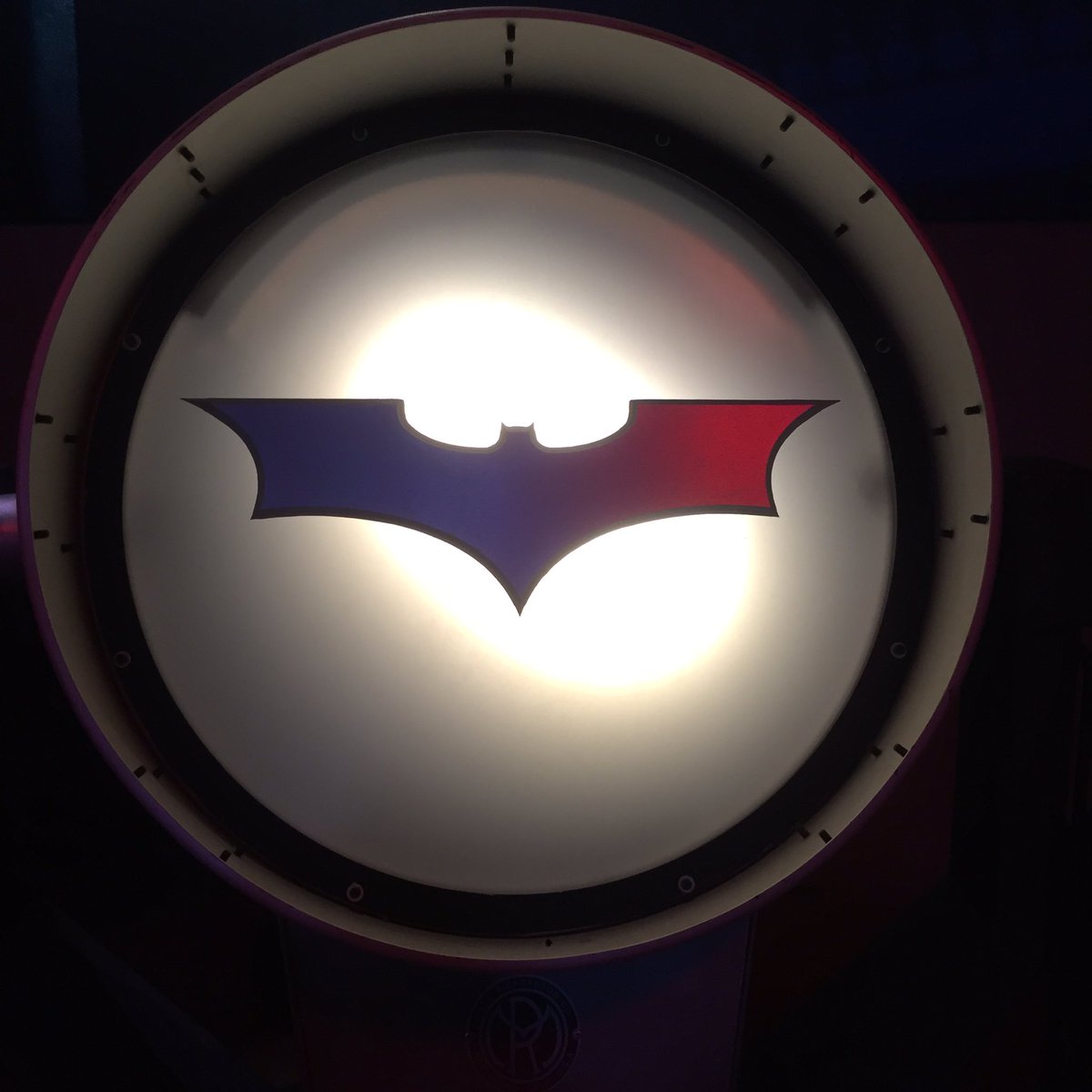 alexiskep's tweet photo. Happy national batman day! #nationalbatmanday #IamBatman #batmanisbetter https://t.co/pO6qOTTVPk