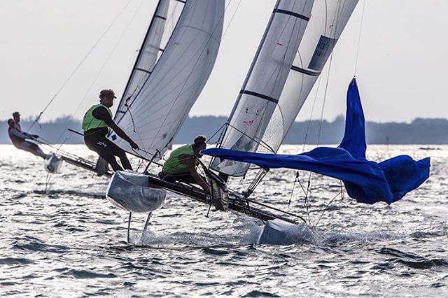 Nvr2Lte2Lve's tweet photo. Italian Nacra 17 duo Breasani and Banti sets up for a mark rounding at the Sailing World Cup Miami. https://t.co/j1mdwvot19