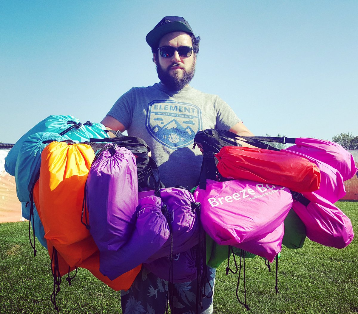 Family reunion? 
Sponsoring a football team? 
Long list of Christmas gifts? 
Hosting a party of 40 or more?
Look no further than #BreezeBag!