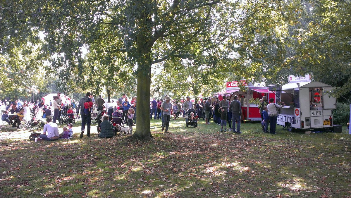 foodpark_Cam's tweet image. Fancy a Sunday street food fix?? Find some of your #foodPark faves at @mcpautumnfest 🍂🍂🍂 foodparkcam.com/blog/foodpark-…