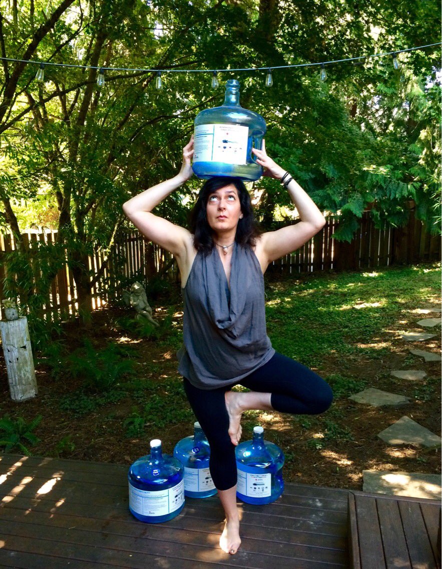 NoraYotsov's tweet photo. How much water do you have in your emergency kit? Goal is 1 gal per person per day. Join the challenge at https://t.co/38zraWhRK4 #14Gallons https://t.co/VKITIcho6c
