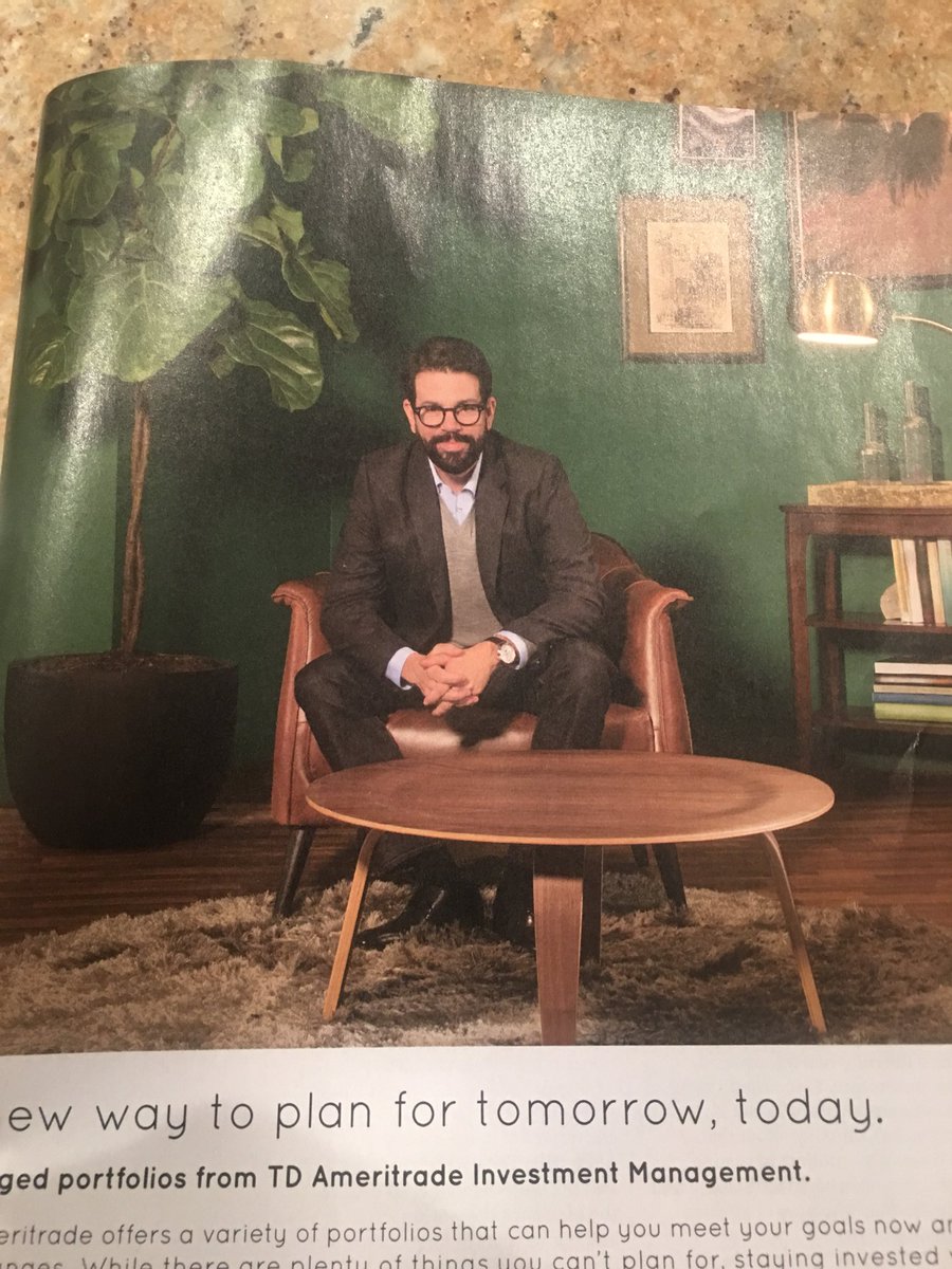 chasewbrowne's tweet photo. I just low key found @tailopez 
doppelgänger https://t.co/Cgnk19sf13