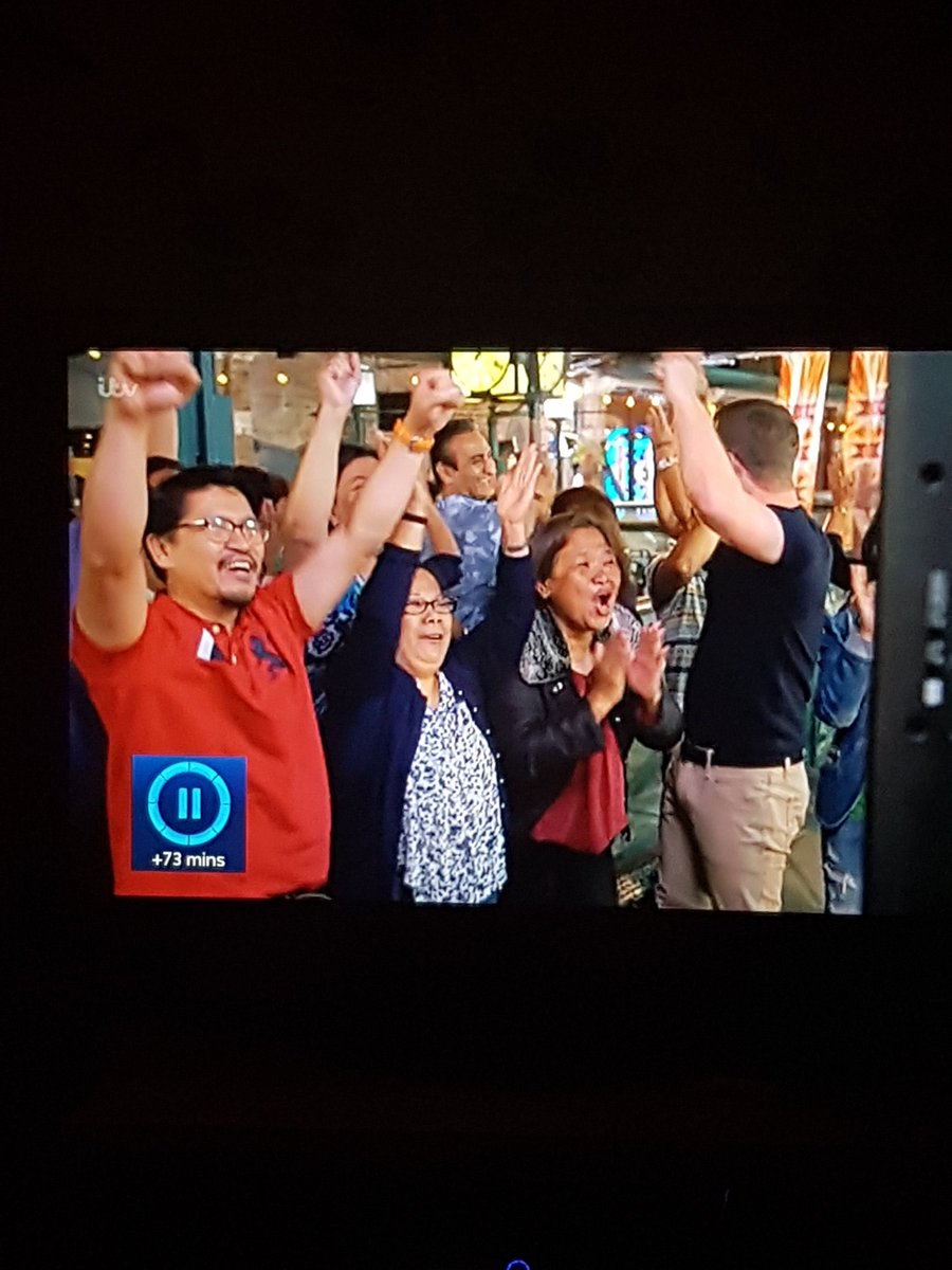 kim_lafferty_79's tweet photo. @dermotsbulge they're loving #dermots bulge https://t.co/zbq0pskPa5