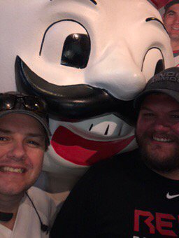 H2Oproofshoes's tweet photo. Me and my brother @redshalloffame it’s hard to tell which is the bobblehead https://t.co/OfMI7ftxm9