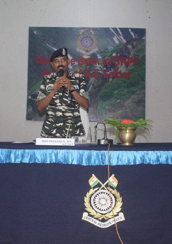 crpfindia's tweet photo. NE Sector CRPF felicitated the Officers &amp; Men returning after successful completion of #SriAmarnathJiYatra &amp; L&amp;O duty @ Punjab and Haryana https://t.co/vyEF6wUPOZ