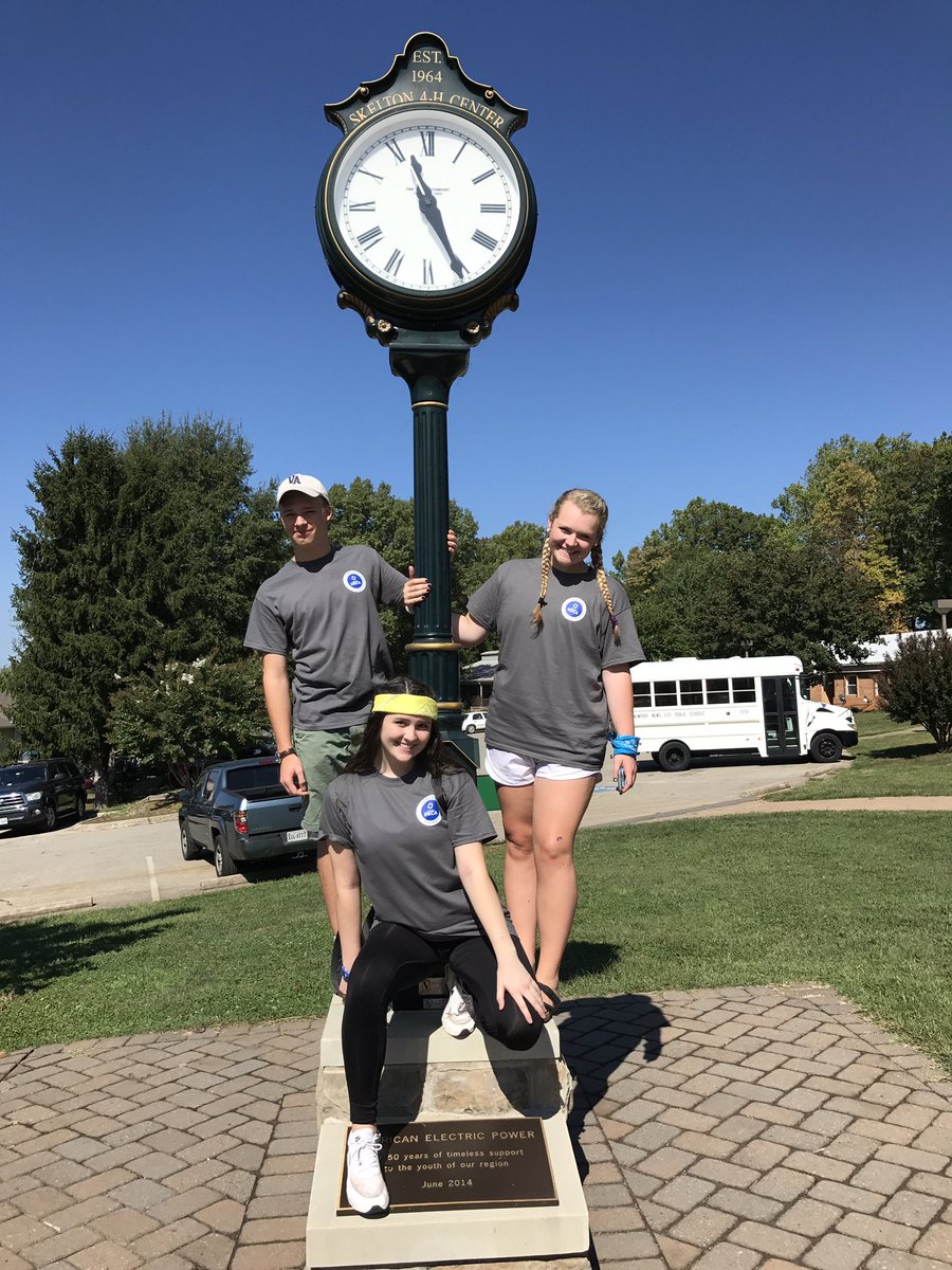 KRadsClasses's tweet photo. @Blacksburg_deca made it through #OLR #DECACAMP Thanks @VirginiaDECA!!👏👏👏 https://t.co/sO3Vjt1LYj