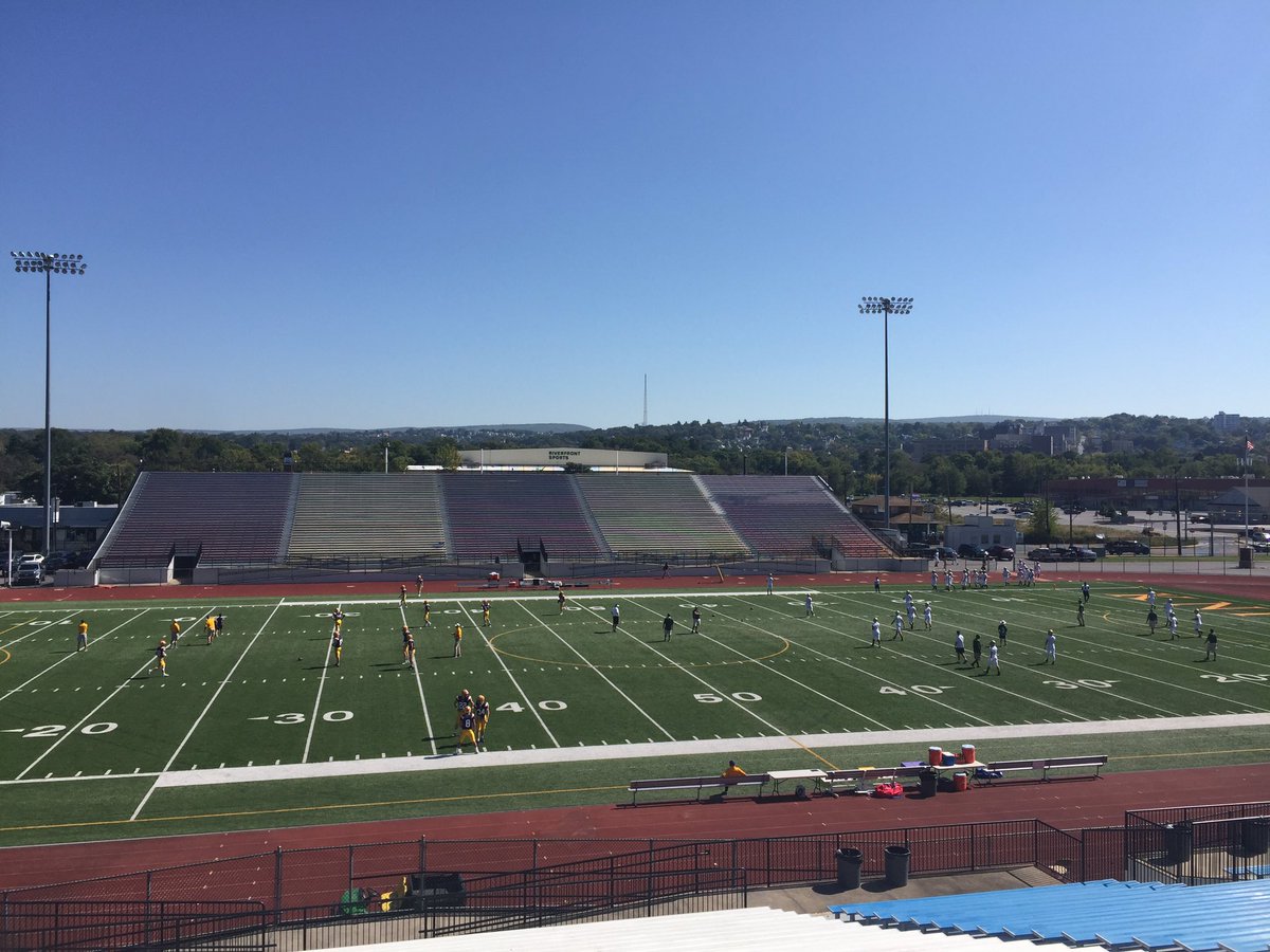 johnmendolashow's tweet image. #WyomingArea vs #ScrantonPrep today at 1:30 live on #MAX102