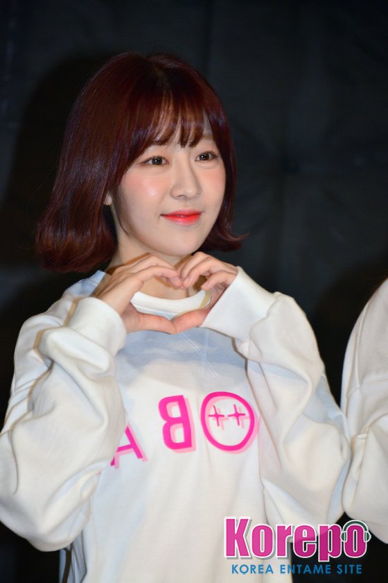 Kkorepo's tweet photo. #LABOUM の囲み会見を最速で掲載しました～日本初単独「取材レポ」フレッシュでキュートな6人組ガールズグループ　#LABOUM 　日本初単独イベントの合間に囲み取材開催！https://t.co/m3TgWzllWS https://t.co/nfCqs8sKIN