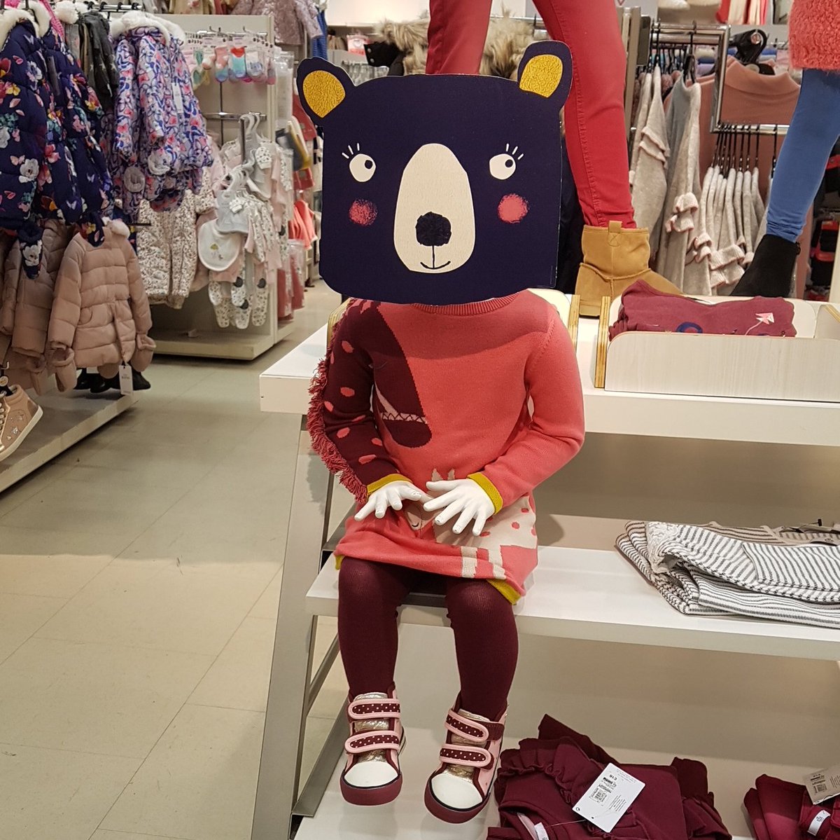 PhilipArdagh's tweet image. Good ol' @marksandspencer pull out all the stops for subliminal #LittleAdventurers WHAT BEAR? WHERE? campaign @BIGPictureBooks @ElissaElwick