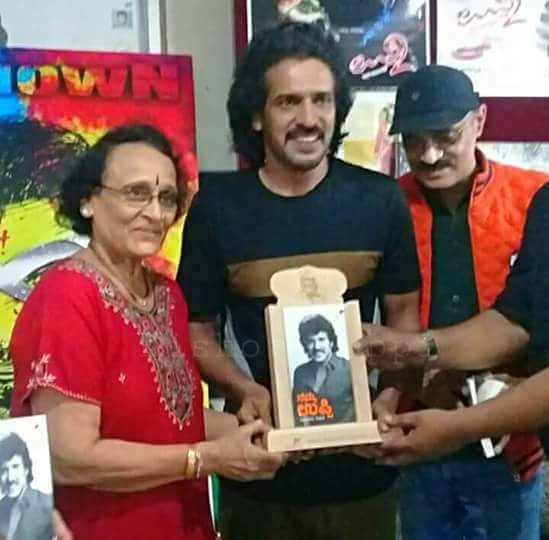 UPPIFCVIJAYAPUR's tweet photo. #SuperStar Launching #NammaUppi Book
For Booking check out: https://t.co/Pp0dMBhEKi ,@nimmaupendra  @priyankauppi https://t.co/s1JkiK9g1C