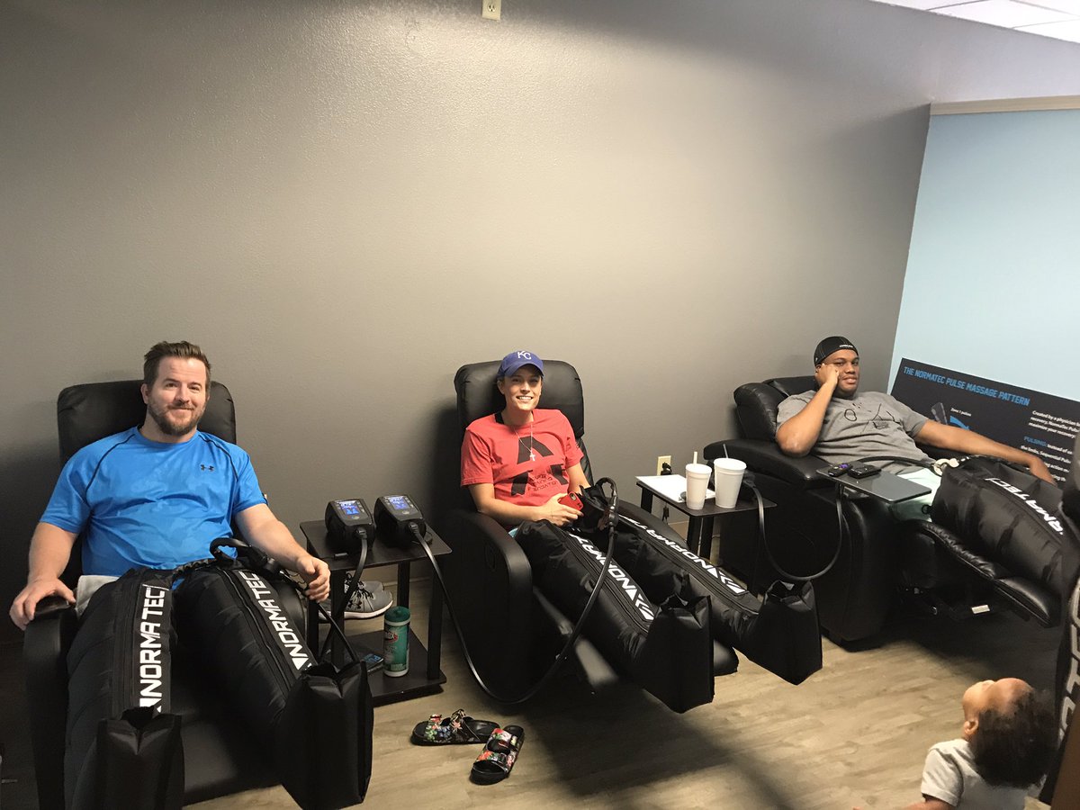 LCryotherapy's tweet photo. @LCryotherapy @KariGee22 @Clint_Gee @OgRon68 https://t.co/TeA6yvhKE9