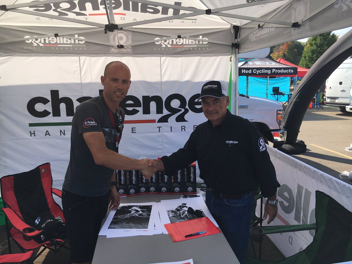 Happy to announce a partnership with @ChallengeTires for the next two years for @thibau_nys4 and myself.