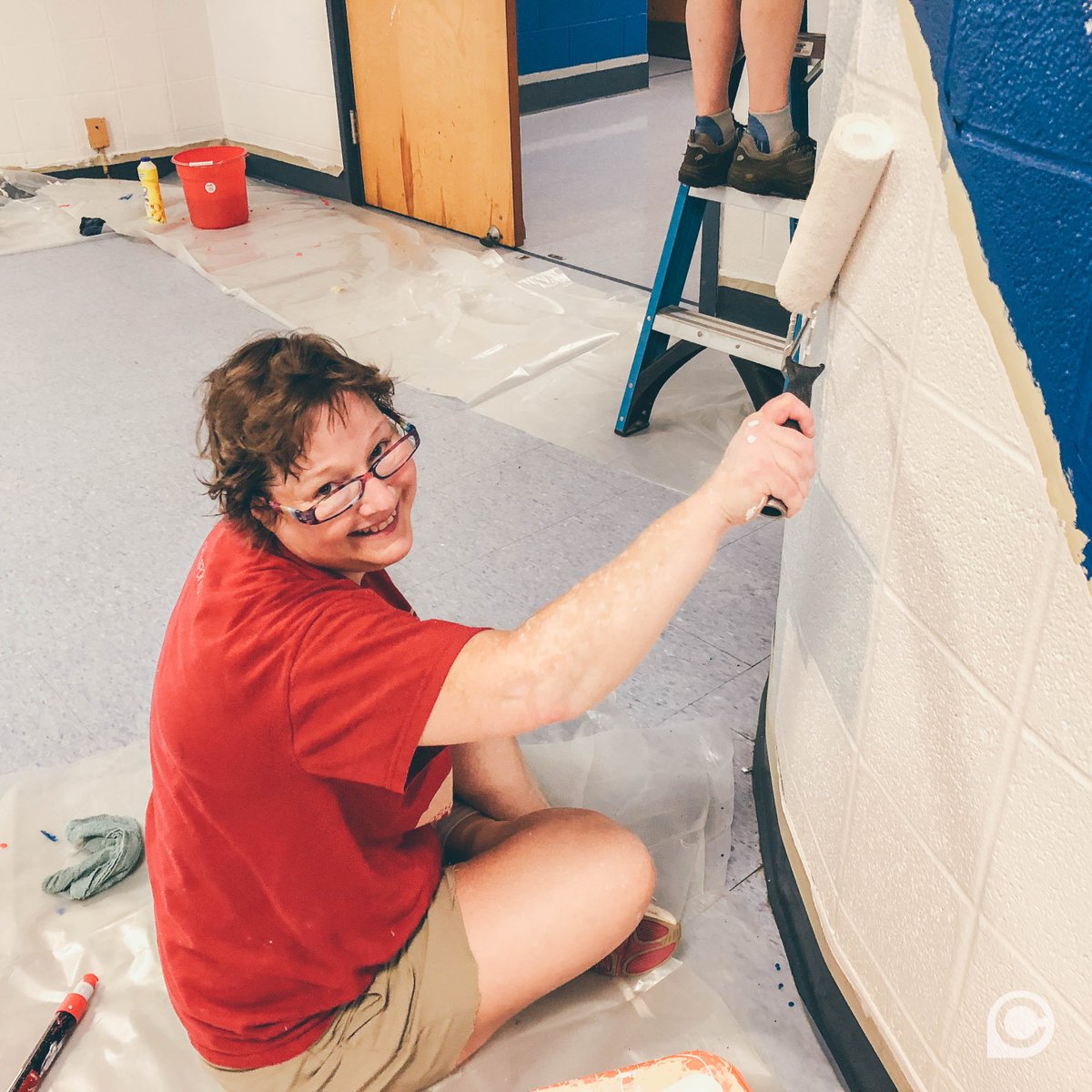 crosspoint_tv's tweet image. Last #servethecity, #cpbellevue helped Georganne as she recovered from cancer. This time? She's out to #dogood at Harpeth High!