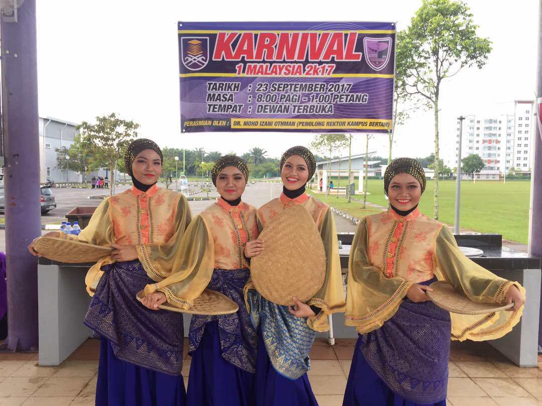 mppuitmcpp's tweet photo. Program KARNIVAL 1 MALAYSIA 2K17 🇲🇾🇲🇾
UiTM Kampus Bertam
(23/09/2017)
#uitmbertam #uitmcpp #uitmdihatiku #SOPHYS #bertamunited https://t.co/zcDcTWbQPA
