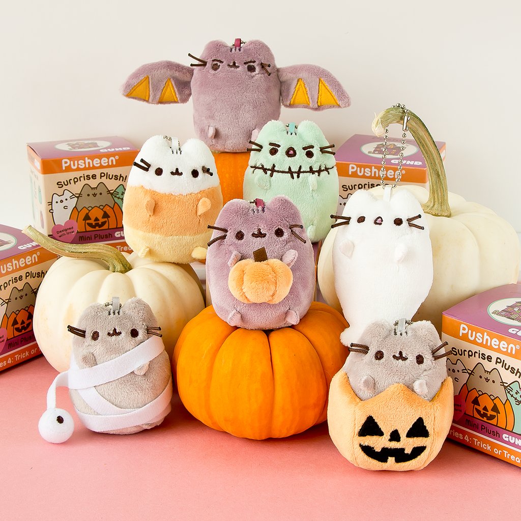 Pusheen's tweet photo. Pusheen series 4 surprise plush "Trick or Treats" are now available at @HeyChickadees! Which one is your fave?  🎃 https://t.co/1g4H76nhxv https://t.co/wWlsekOwFX