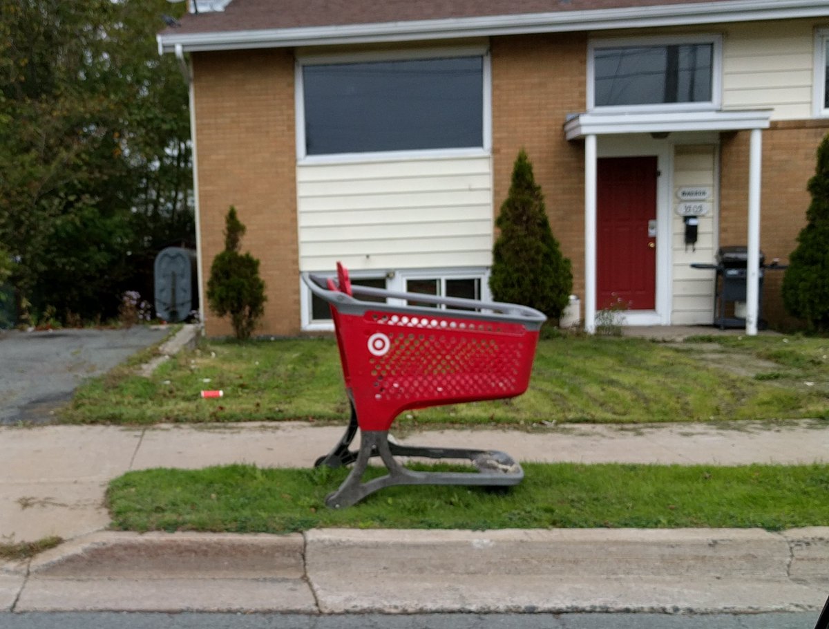 moneyhugger's tweet image. 🎵...I will remember yooouuuuuu.. 🎵 #riptarget #windsorstreet #halifax