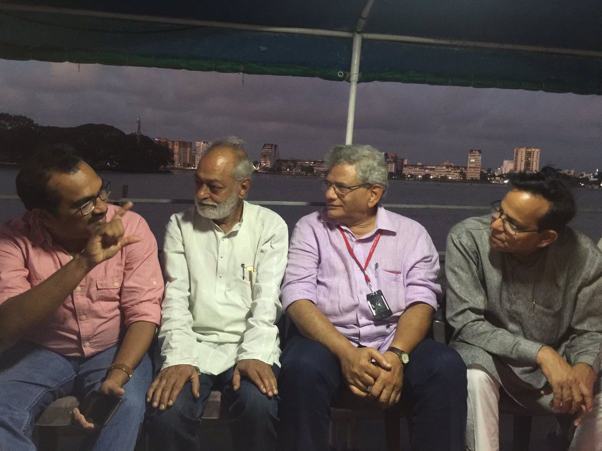__surendra's tweet photo. South Asian seminar on the Marx's two hundred years anniversary and 100 years of October revolution organized by cpm in kochi kerala https://t.co/lQHARuehP8